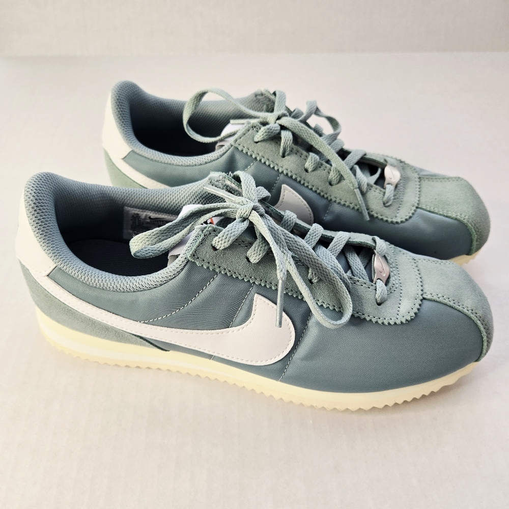 Nike Cortez Textile Green And White Sneakers - Big Kids Size 6.5 - New